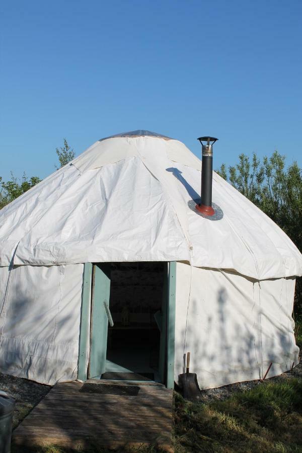 Mill Haven Place Glamping-Yurt 1 Talbenny Buitenkant foto